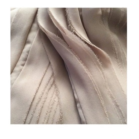 BEIGE STRAPLESS PLEATED PUMICE DRESS NWT - Picture 6 of 7